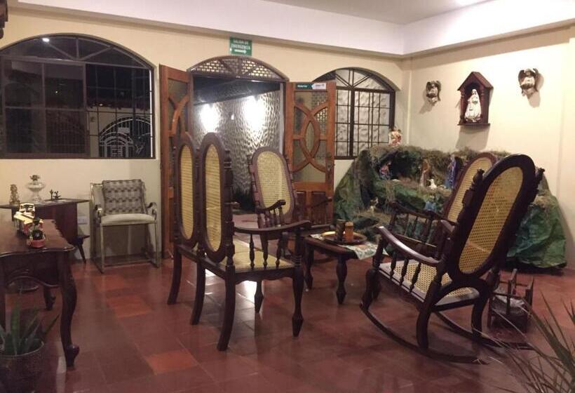 هتل Vizcaíno León