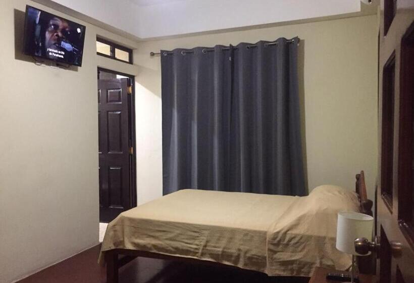 هتل Vizcaíno León