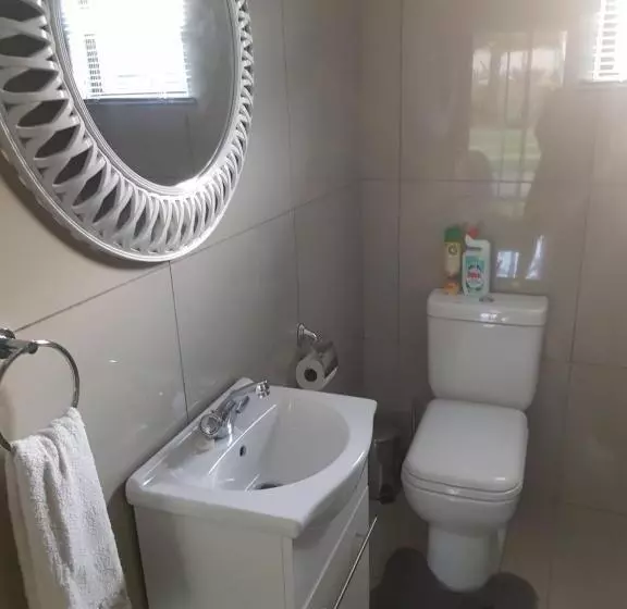 Majatalo Agt Guesthouse