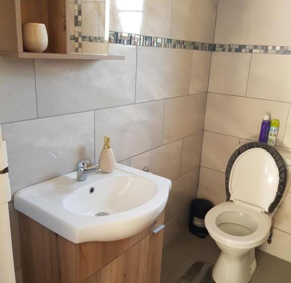 بنسيون Agt Guesthouse