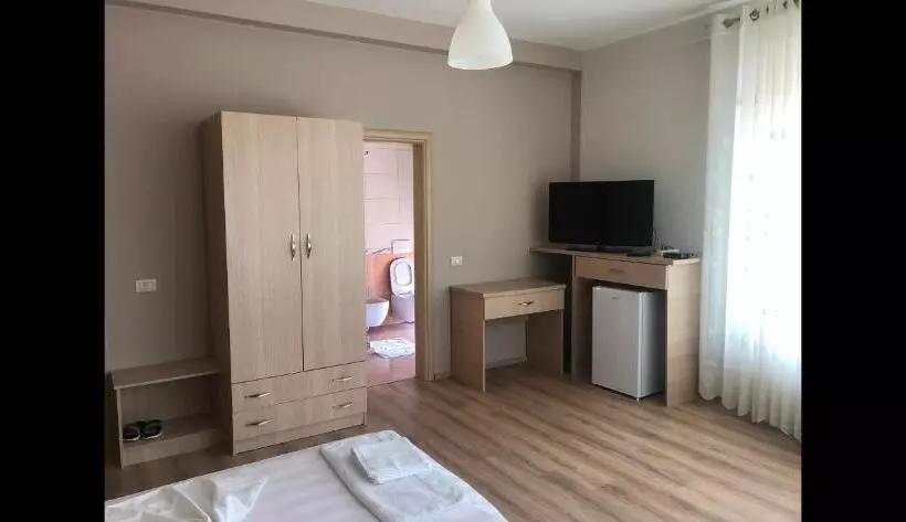 پانسیون Doctor S Guest House Rooms