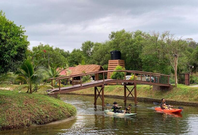 منتجع Api Api Eco Chalet