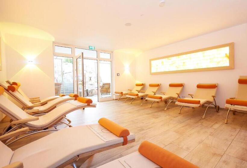 Wander  & Wellnesshotel Nägele