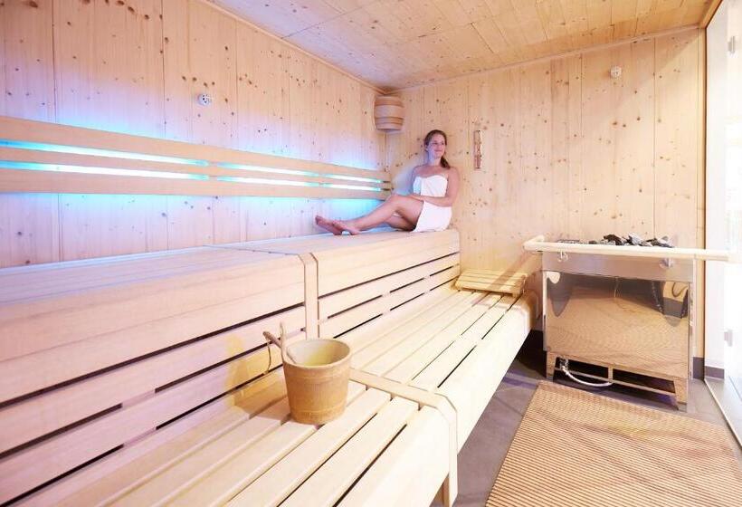 Wander  & Wellnesshotel Nägele