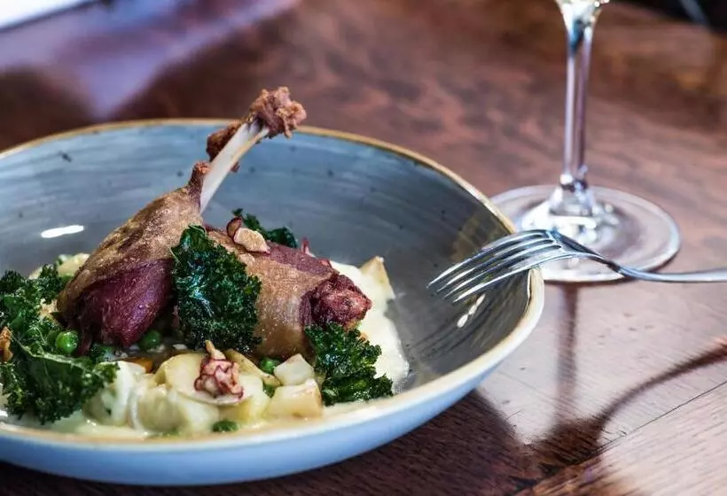 Aamiaismajoitus (B&B) Chateau De La Coutere