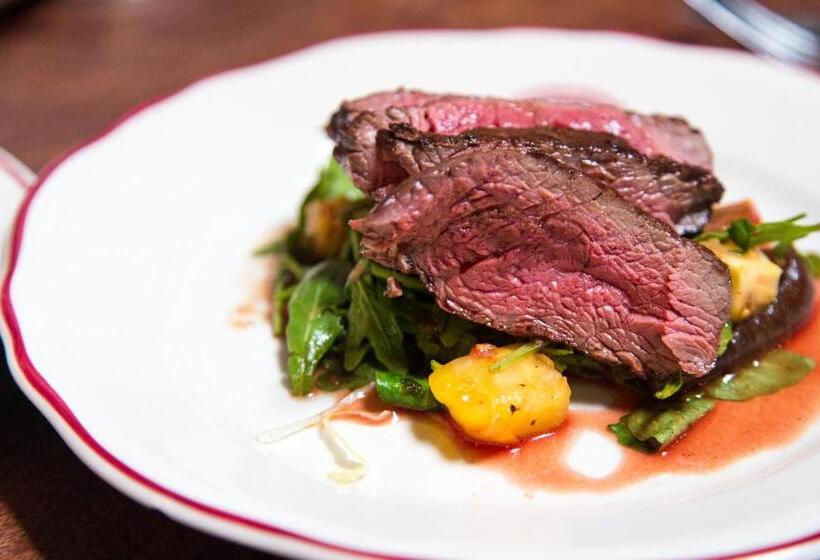 ベッドアンドブレックファースト Chateau De La Coutere