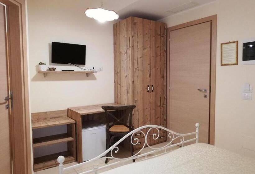 민박 La Vecchia Fontana Del Convento