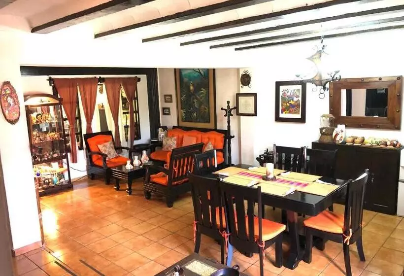 Hostal Santa Clara B&b
