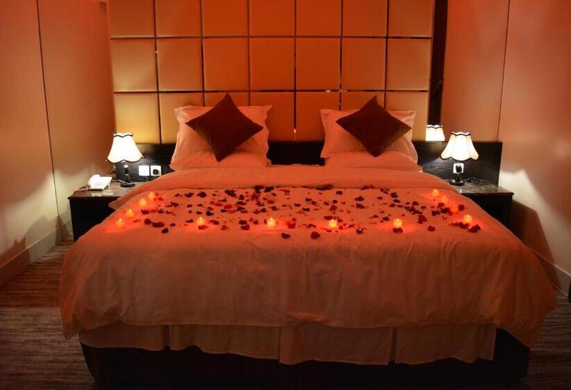 هتل And Apartments Al Raqi Mall Artiaad