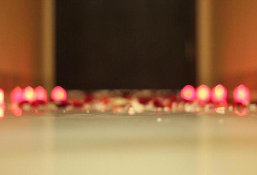 هتل And Apartments Al Raqi Mall Artiaad