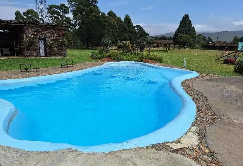 هتل Hawane Resort