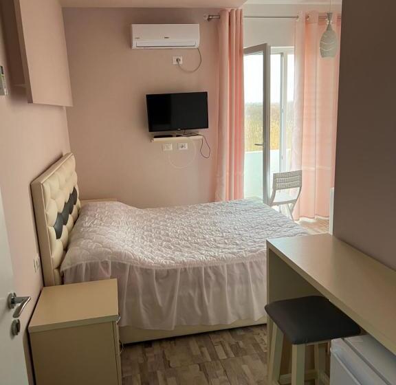 هتل Laguna E Kenalles