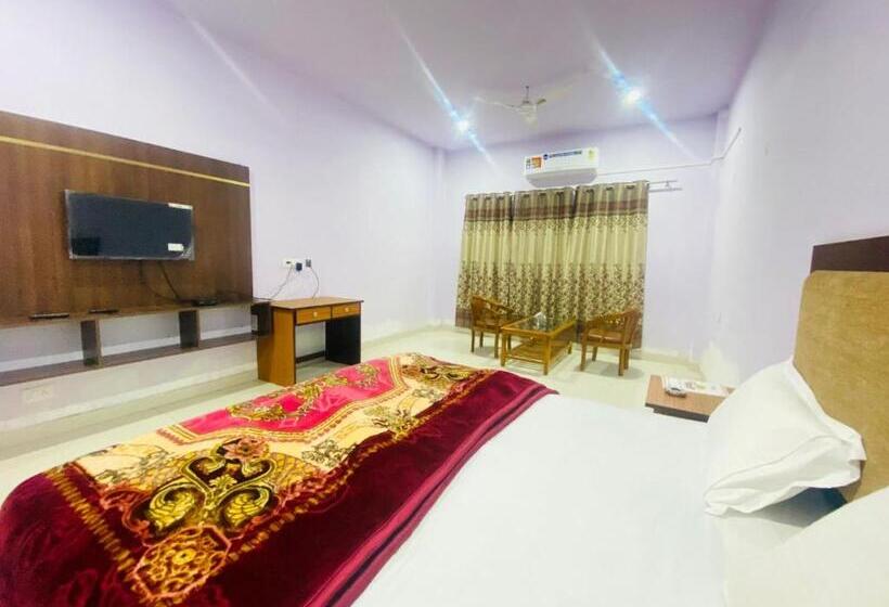 Pansari Hotel & Resort