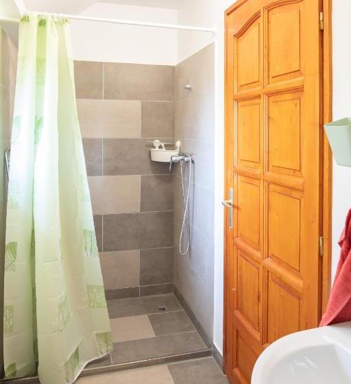 ペンション Family Farm Vendégház