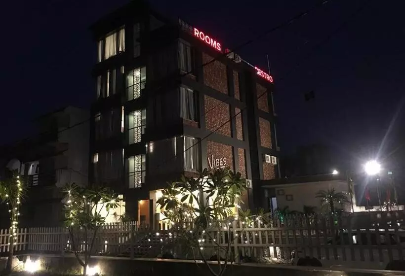 Vibes Selaqui Hotel Dehradun
