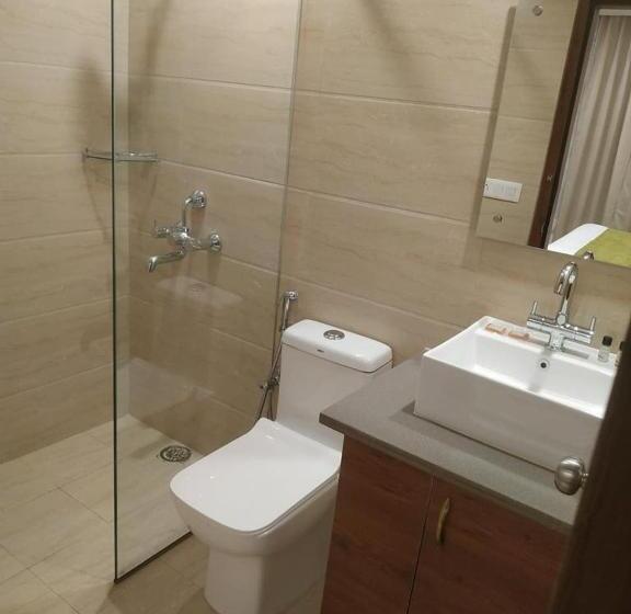 Vibes Selaqui Hotel Dehradun