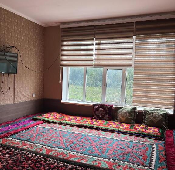 تختخواب و صبحانه Ecospace Kgz