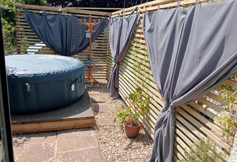 住宿加早餐  Hill House Lodge