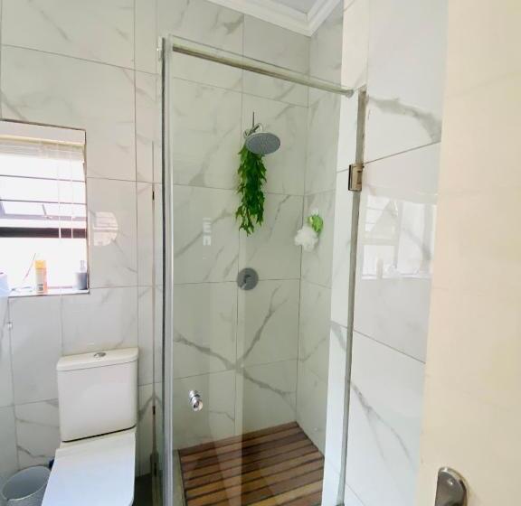 Bed and Breakfast Mbombela Luxury Villa