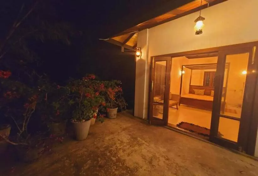 ベッドアンドブレックファースト Two Rooms With Two Beds ,bathroom And Balconys