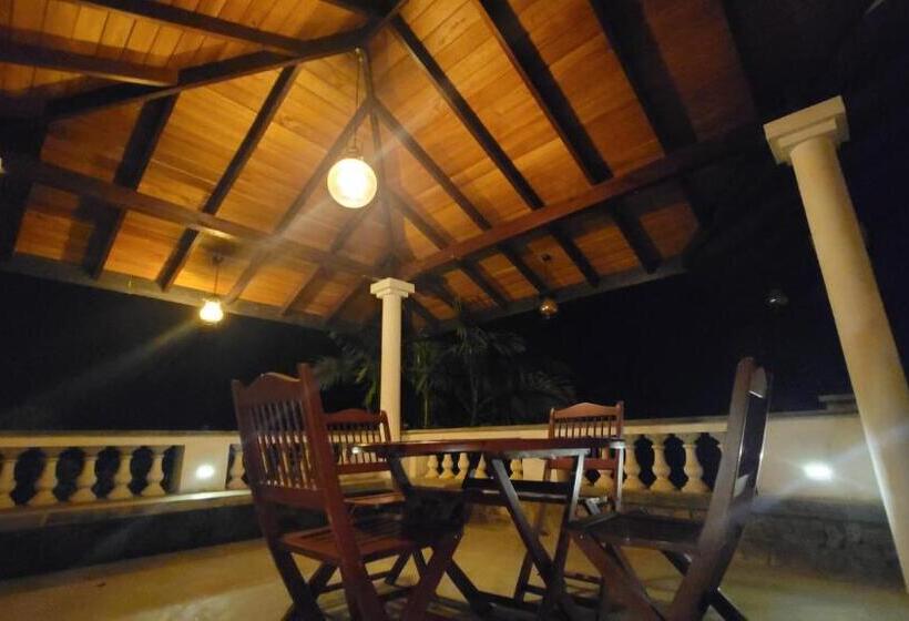 민박 Two Rooms With Two Beds ,bathroom And Balconys