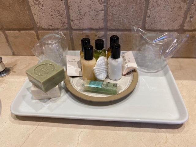 민박 White House Farm