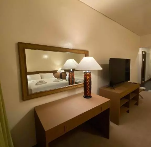 Forest Lodge Private Condotel At Camp John Hay Baguio City