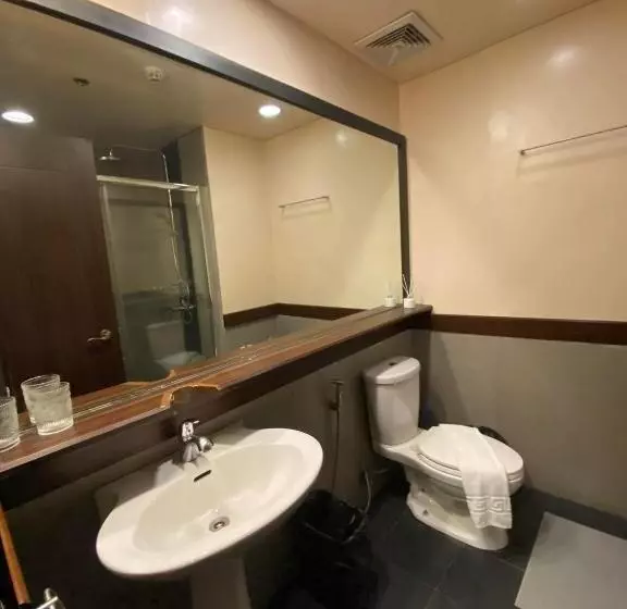 Forest Lodge Private Condotel At Camp John Hay Baguio City