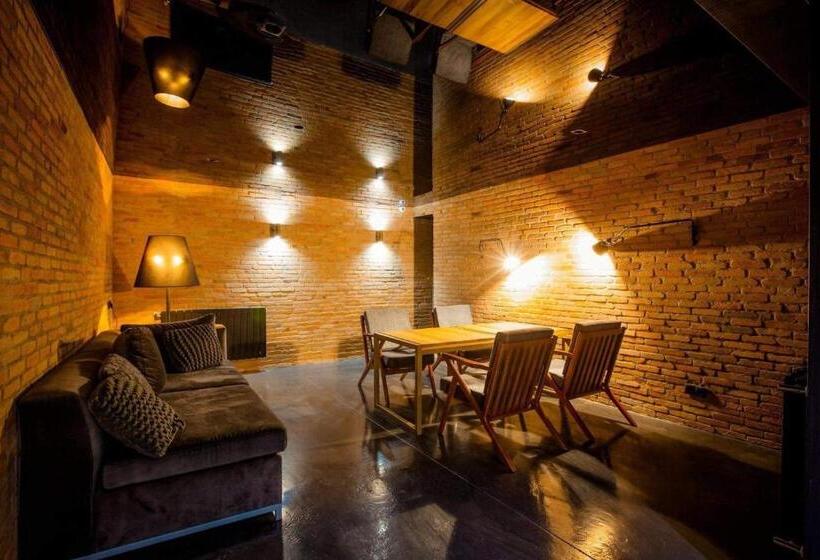 هتل Bakuriani Inn A112