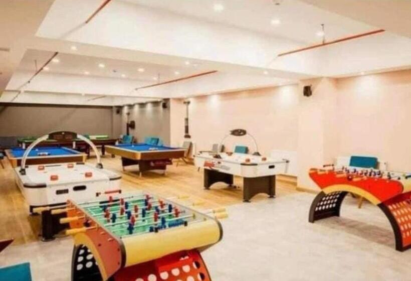 هتل Bakuriani Inn A112