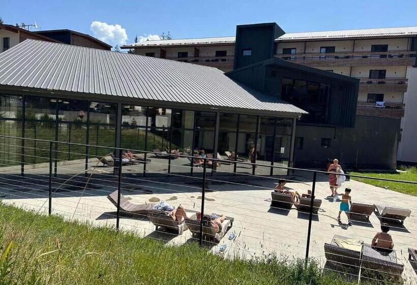 هتل Bakuriani Inn A112