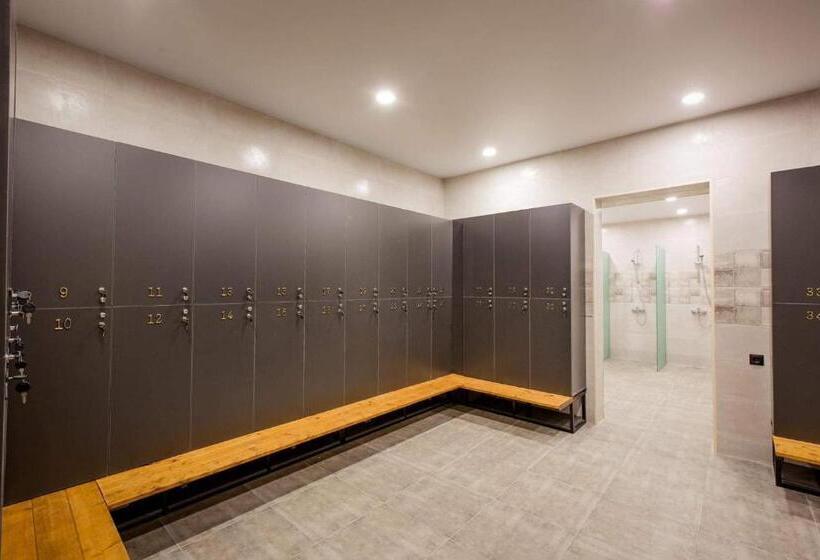 هتل Bakuriani Inn A112