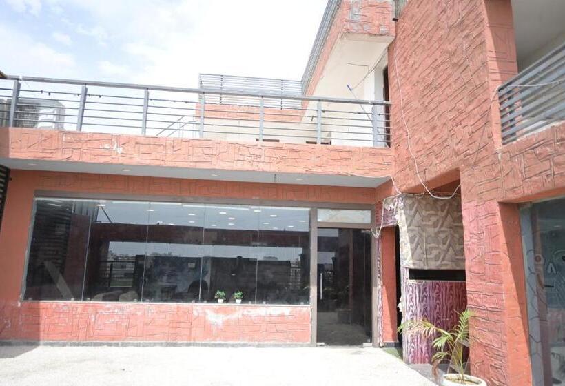 בית מלון כפרי Keptownlite