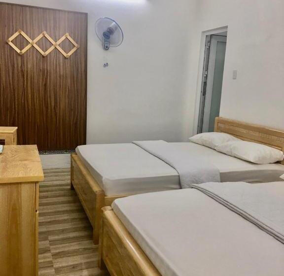 هتل Khách Sạn Ngọc Quý