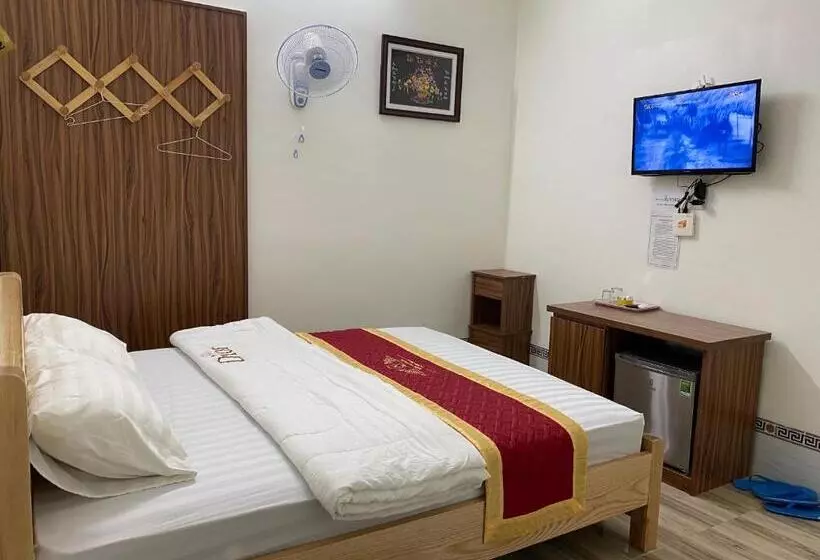 هتل Khách Sạn Ngọc Quý