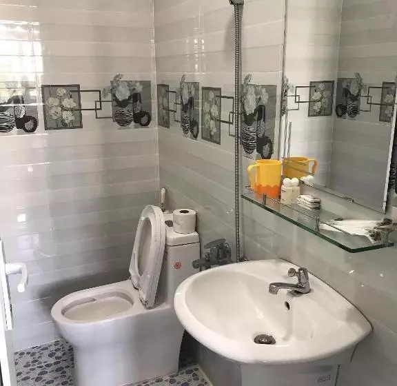 هتل Khách Sạn Ngọc Quý