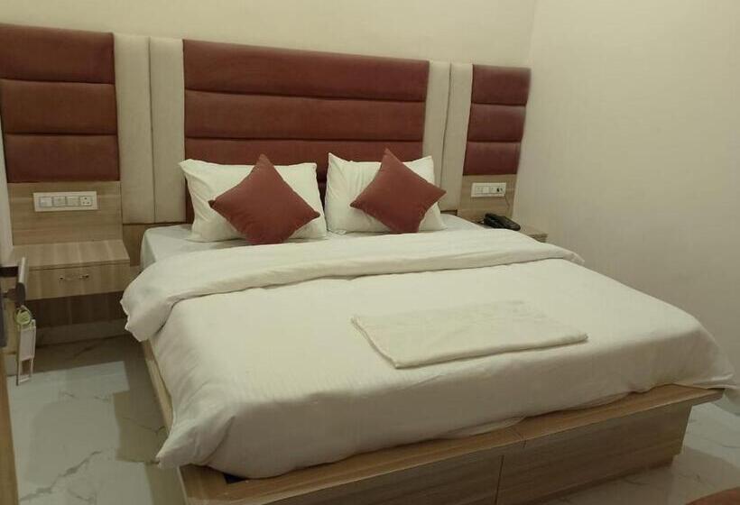 Hôtel Lr Delite Inn