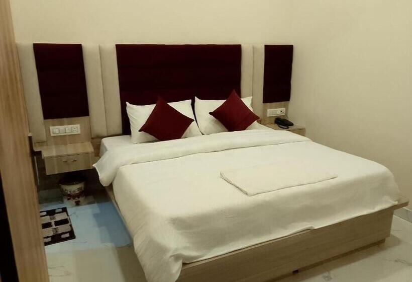 Hôtel Lr Delite Inn