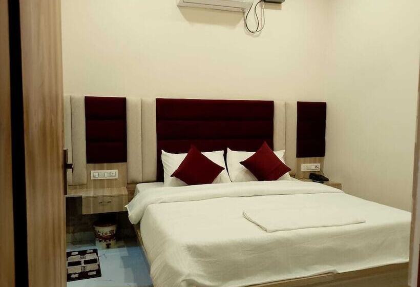 Hôtel Lr Delite Inn