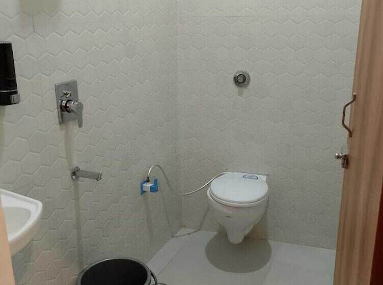 Hôtel Lr Delite Inn