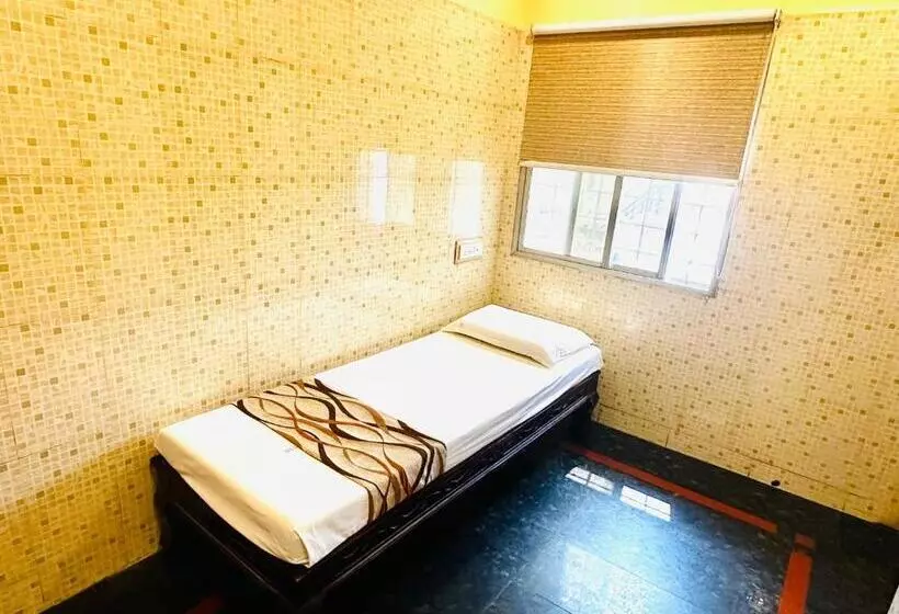 ホテル Tejasri Residency