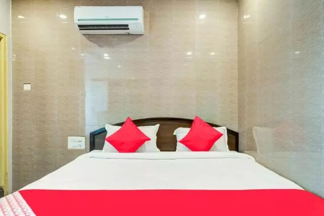 ホテル Tejasri Residency