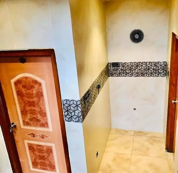 ホテル Tejasri Residency