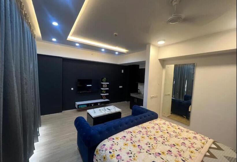 Отель Westin Lucknow