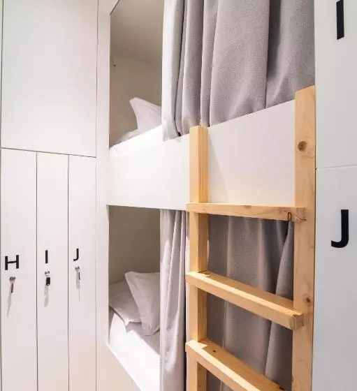 پانسیون Azoriani City Hostel Ponta Delgada