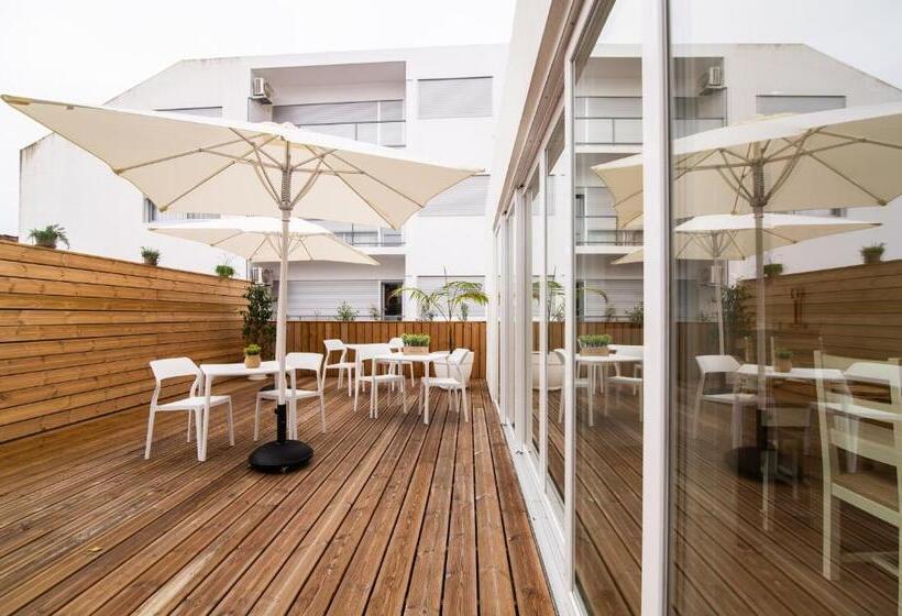 پانسیون Azoriani City Hostel Ponta Delgada