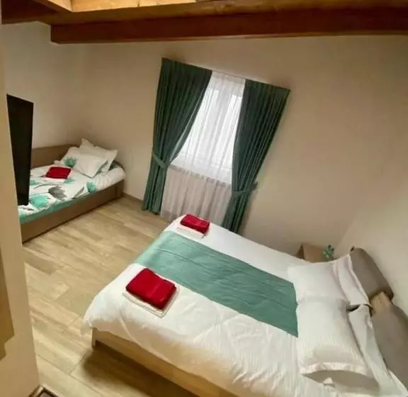 ペンション Casa Cuza