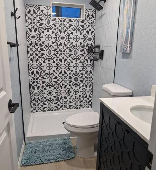 Pansiyon Chic Parisian Guest House