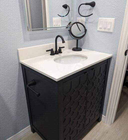 Pansiyon Chic Parisian Guest House