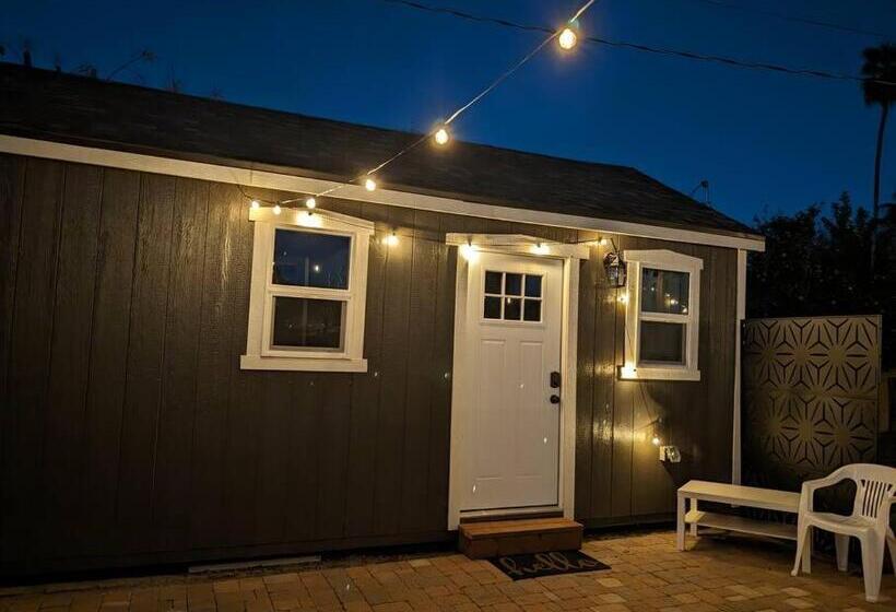 Pansiyon Chic Parisian Guest House